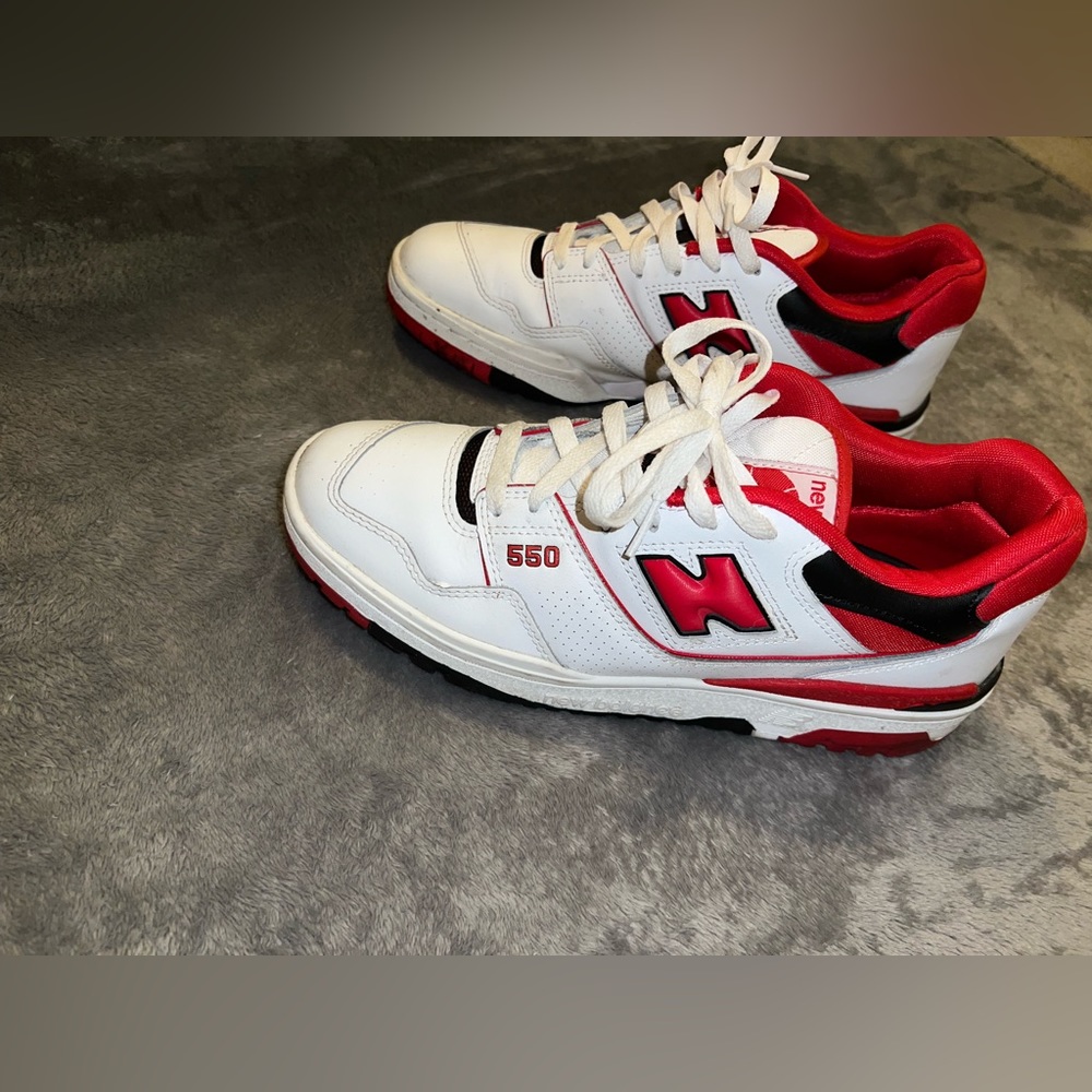 Men’s New Balance 550s (8.5)